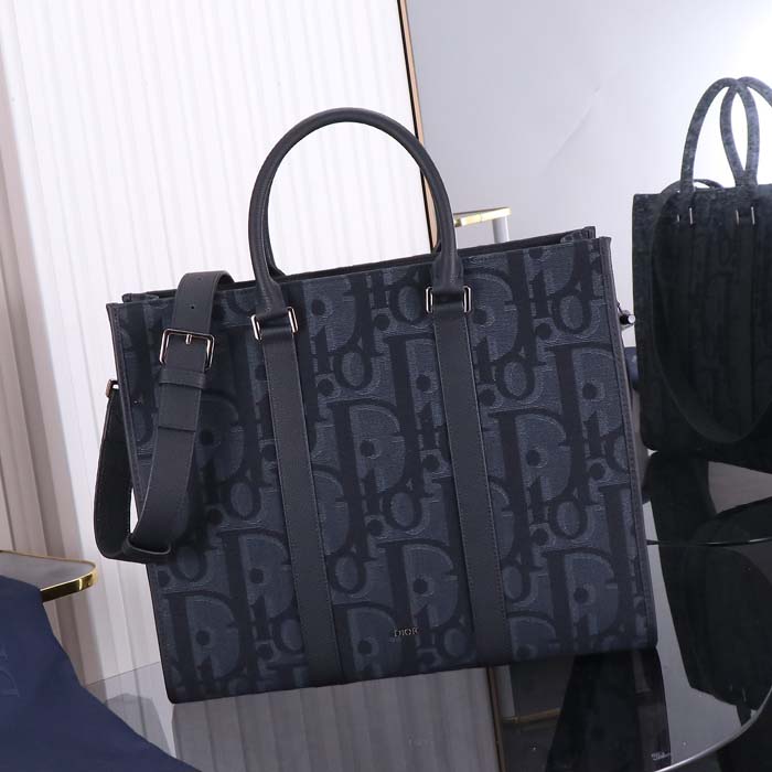 Elegant Dior Bag Replica in Replica Dior East-West Tote Bag