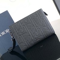 Replica Dior A5 Triangle Pouch Black Dior Gravity Leather