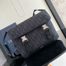 Elegant Dior Bag Replica in Dior Explorer Messenger Bag 